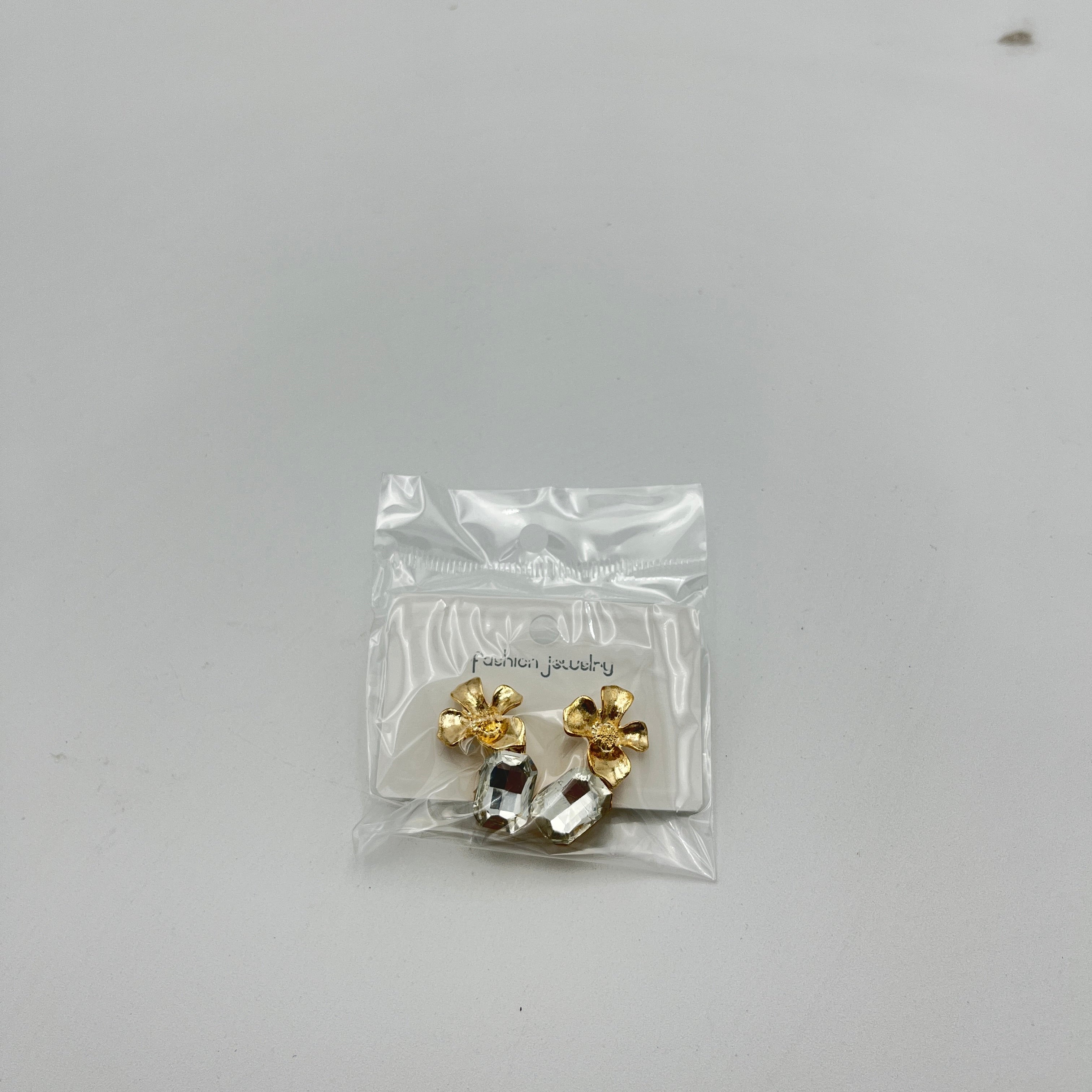 Arete Dorado A3 - Paquete de 12 piezas 11.25 c/u
