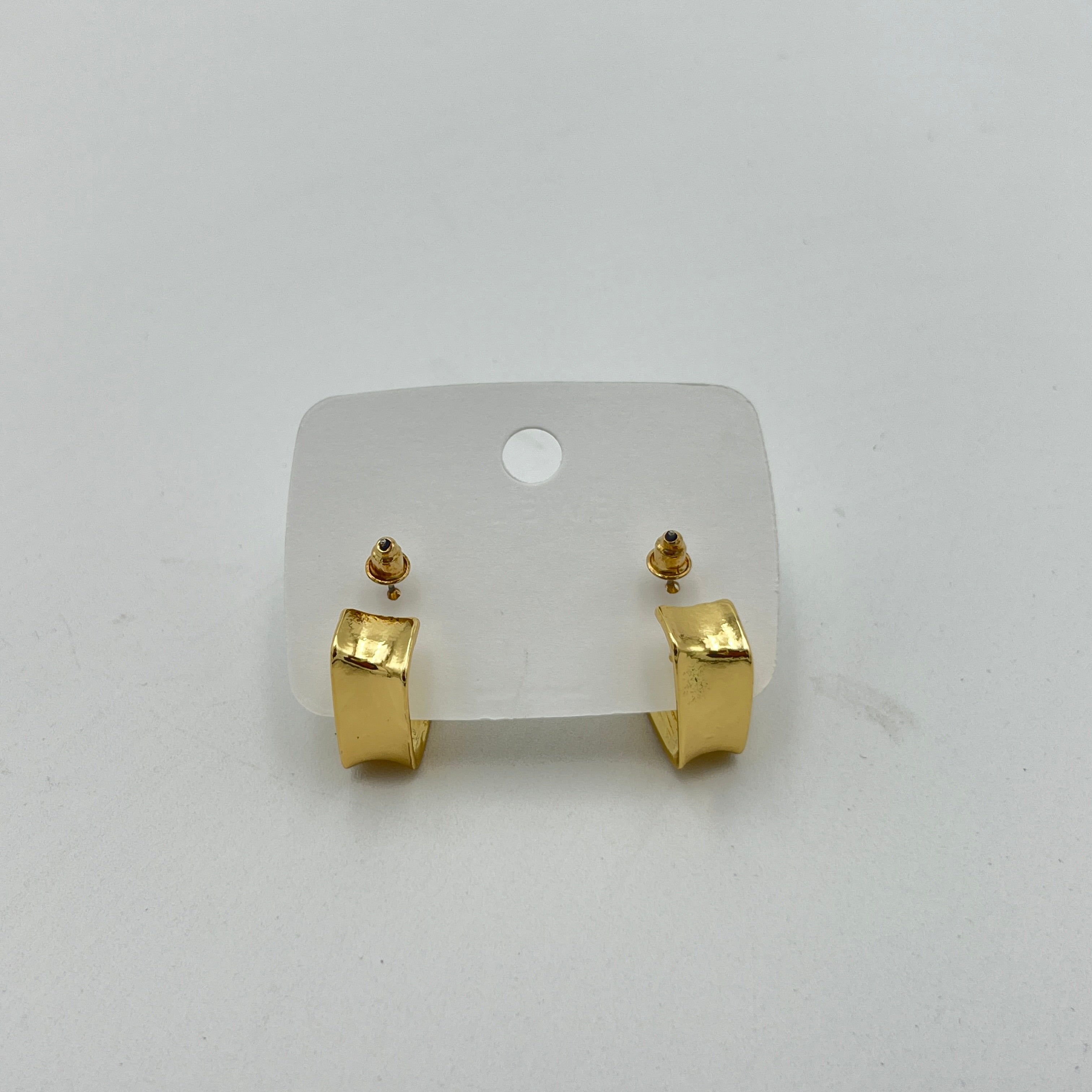 Arete Dorado A2- Paquete de 12 piezas 11.25 c/u