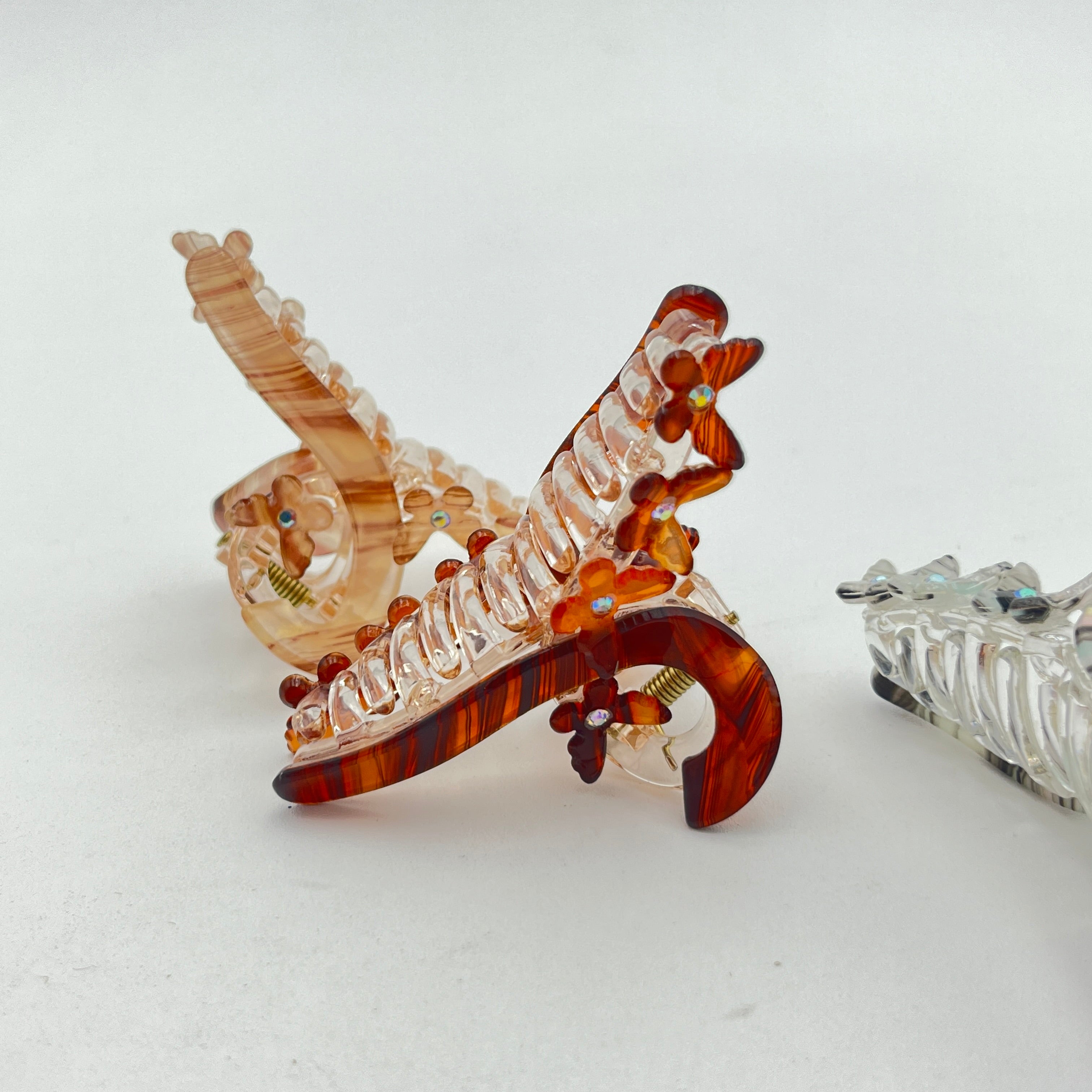 Pinza Deluxe Mariposa - Paquete de 12 piezas 15.00 c/u