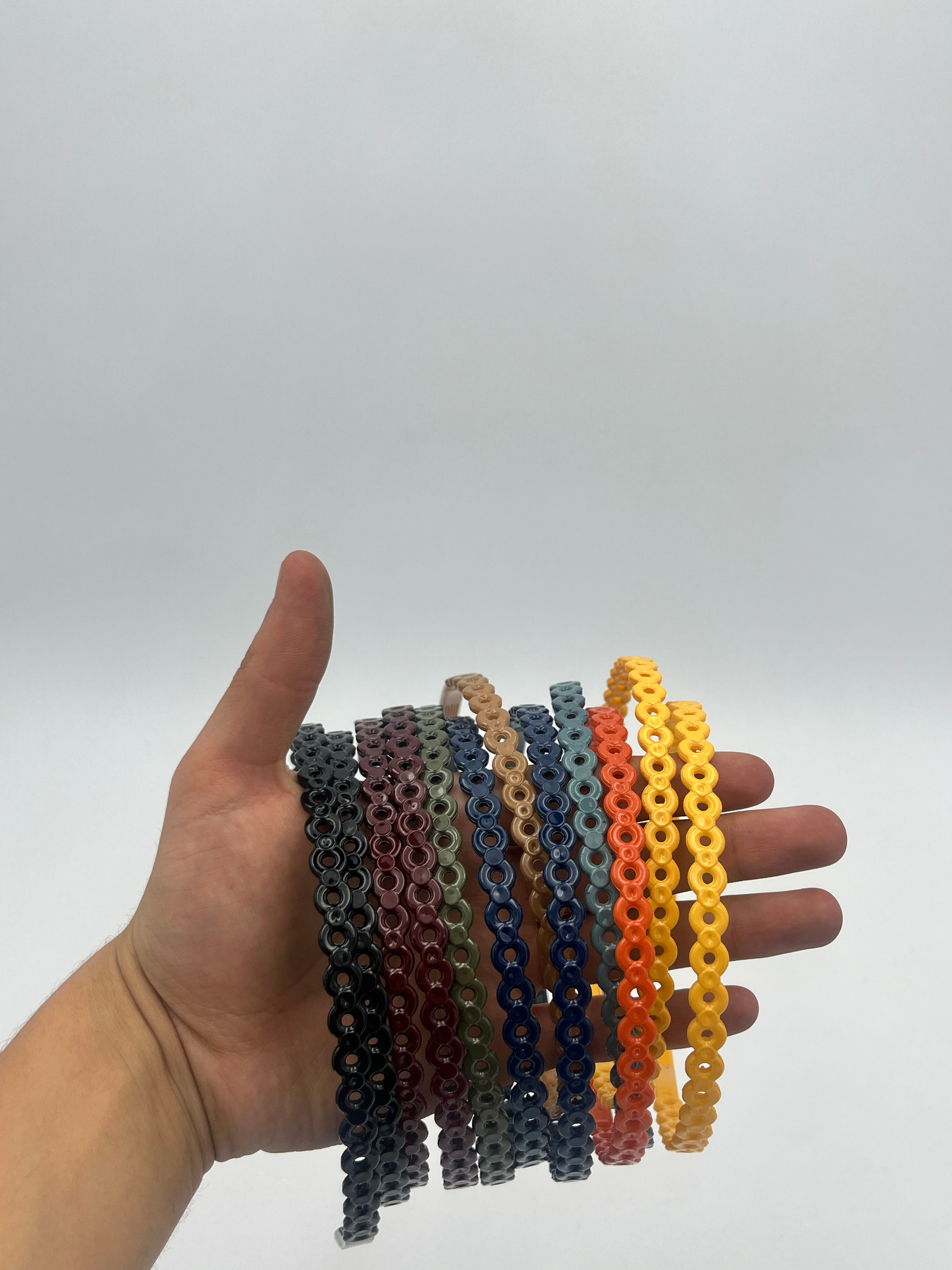 Diadema Delgada Puntos Colores Surtidos - Paquete de 12 piezas 1.83 c/u