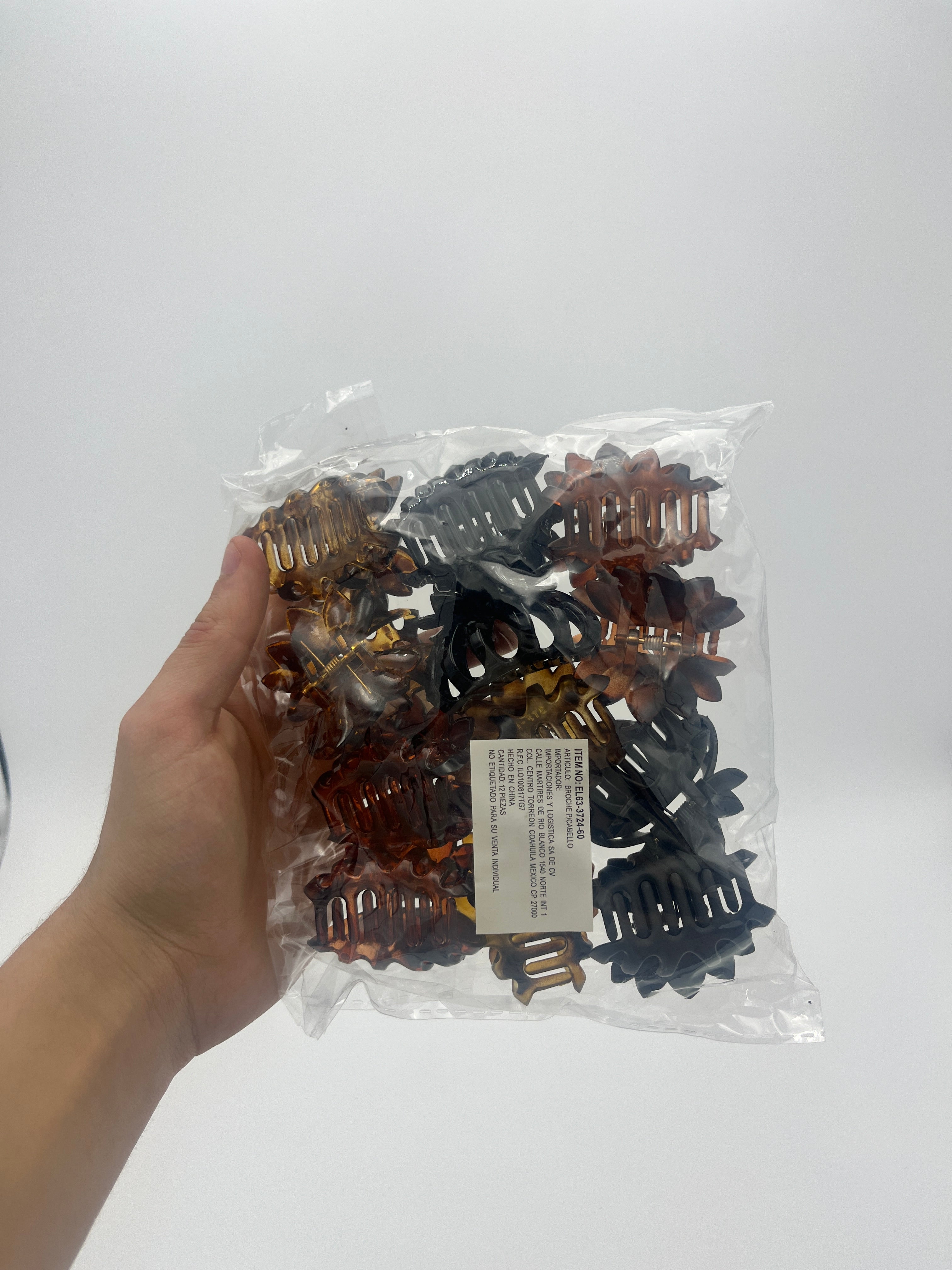 Pinza Chica Mate y Brilloso Tonos Cafés - Paquete de 12 piezas 2.58 c/u