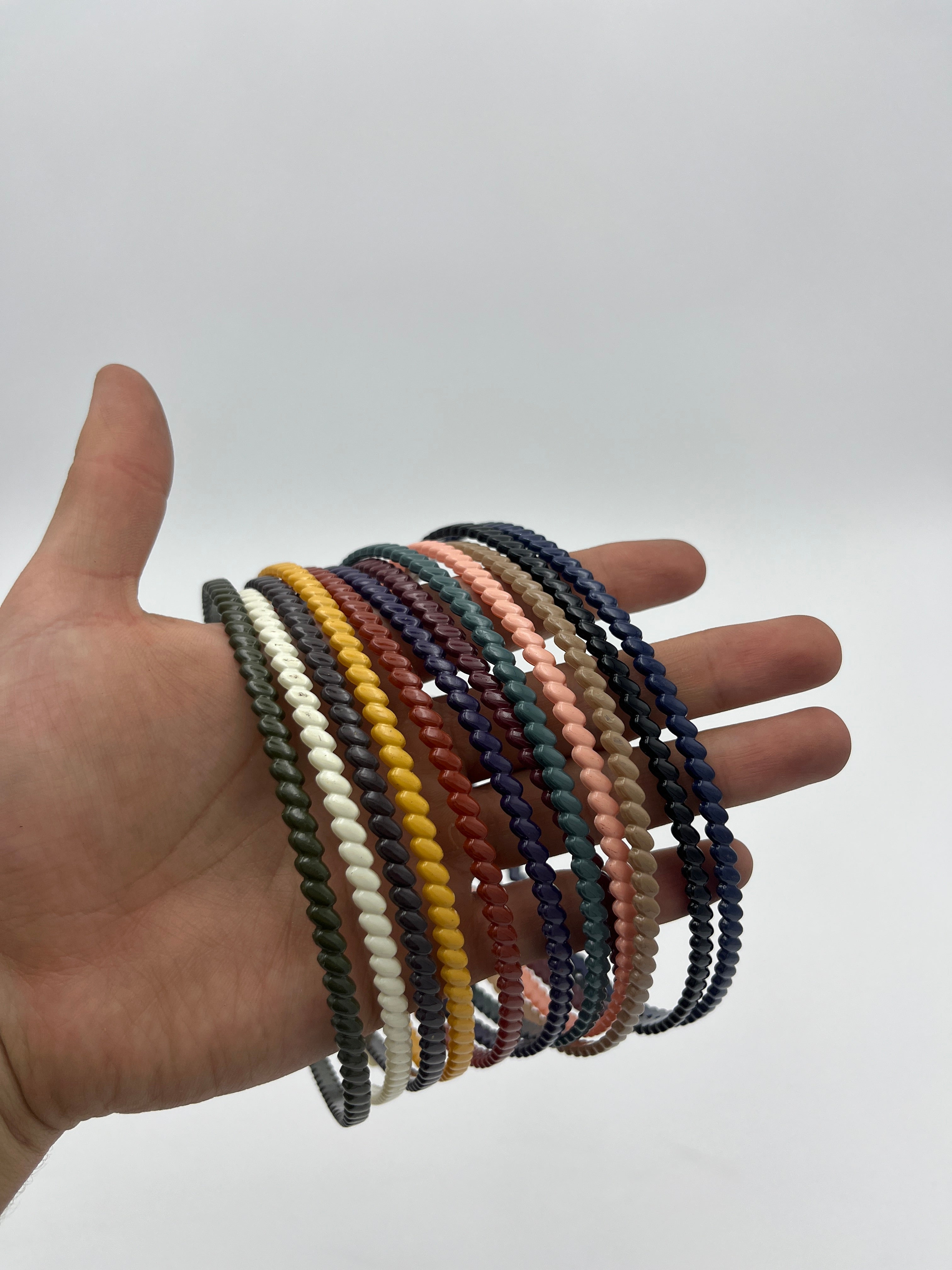 Diadema Delgada Puntos Colores Surtidos - Paquete de 12 piezas 1.83 c/u