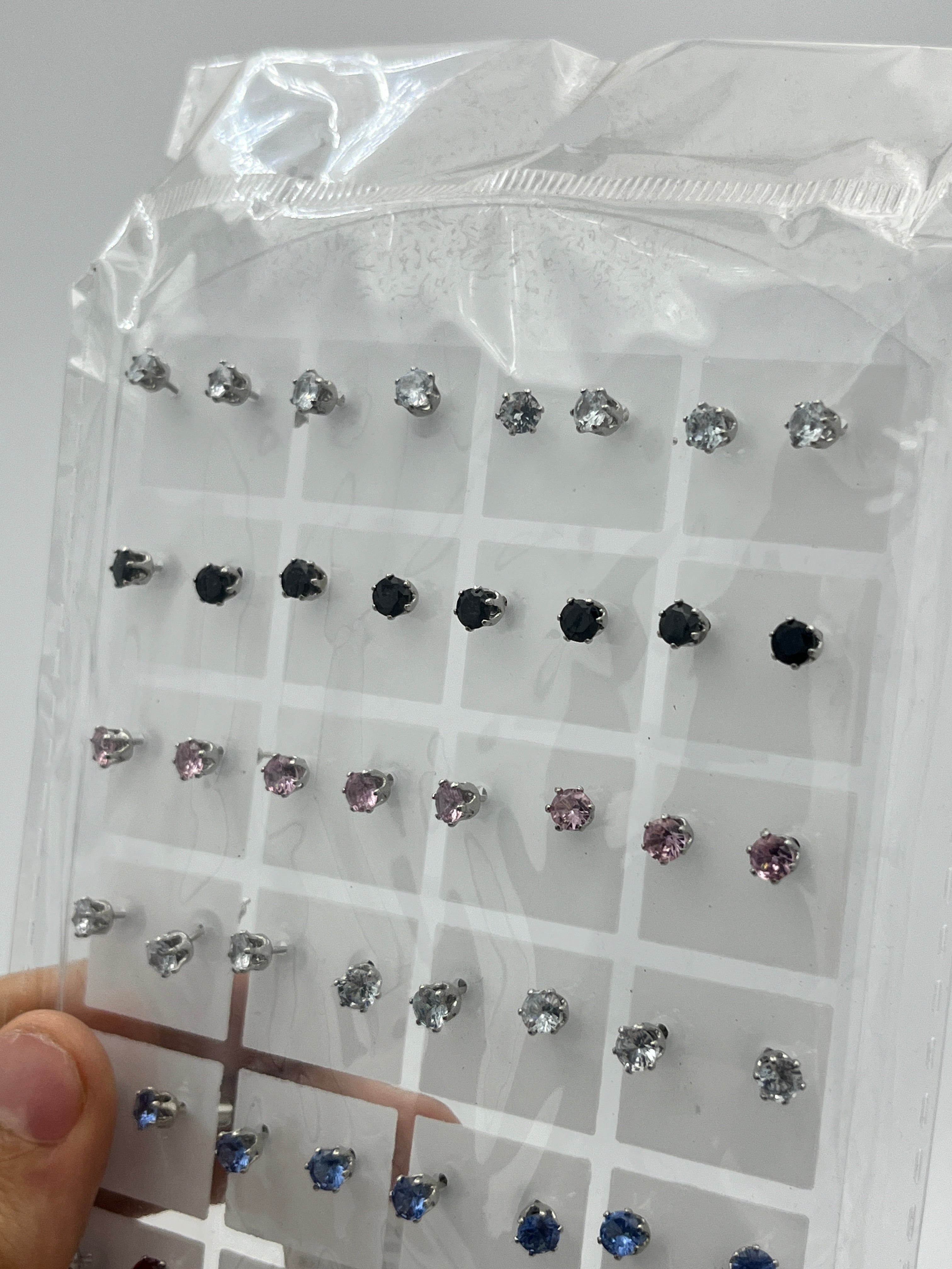 Broqueles zirconia chicos colores - Paquete de 36 piezas 1.75 c/u