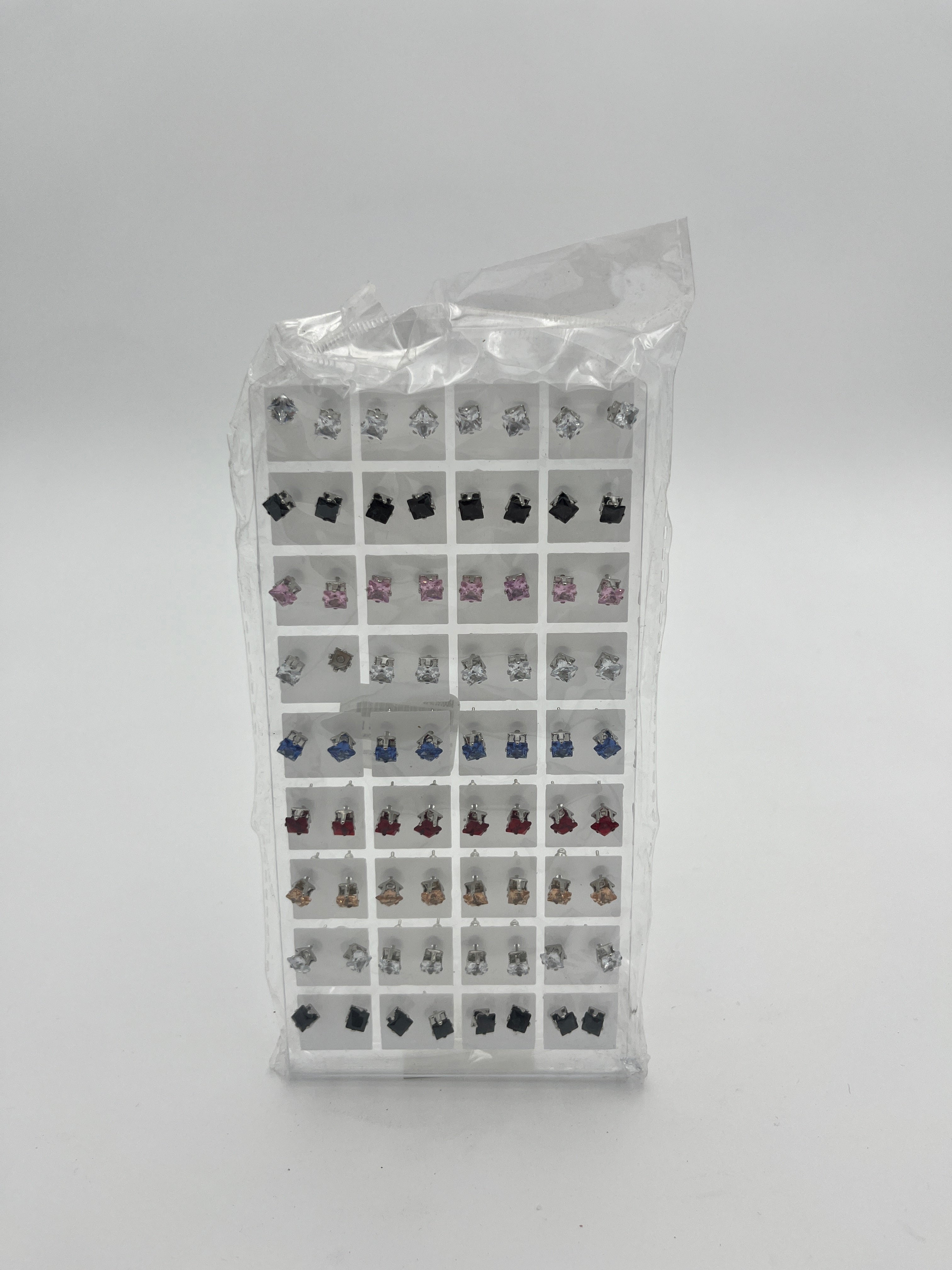 Broqueles zirconia cuadrada colores - Paquete de 36 piezas 1.75 c/u