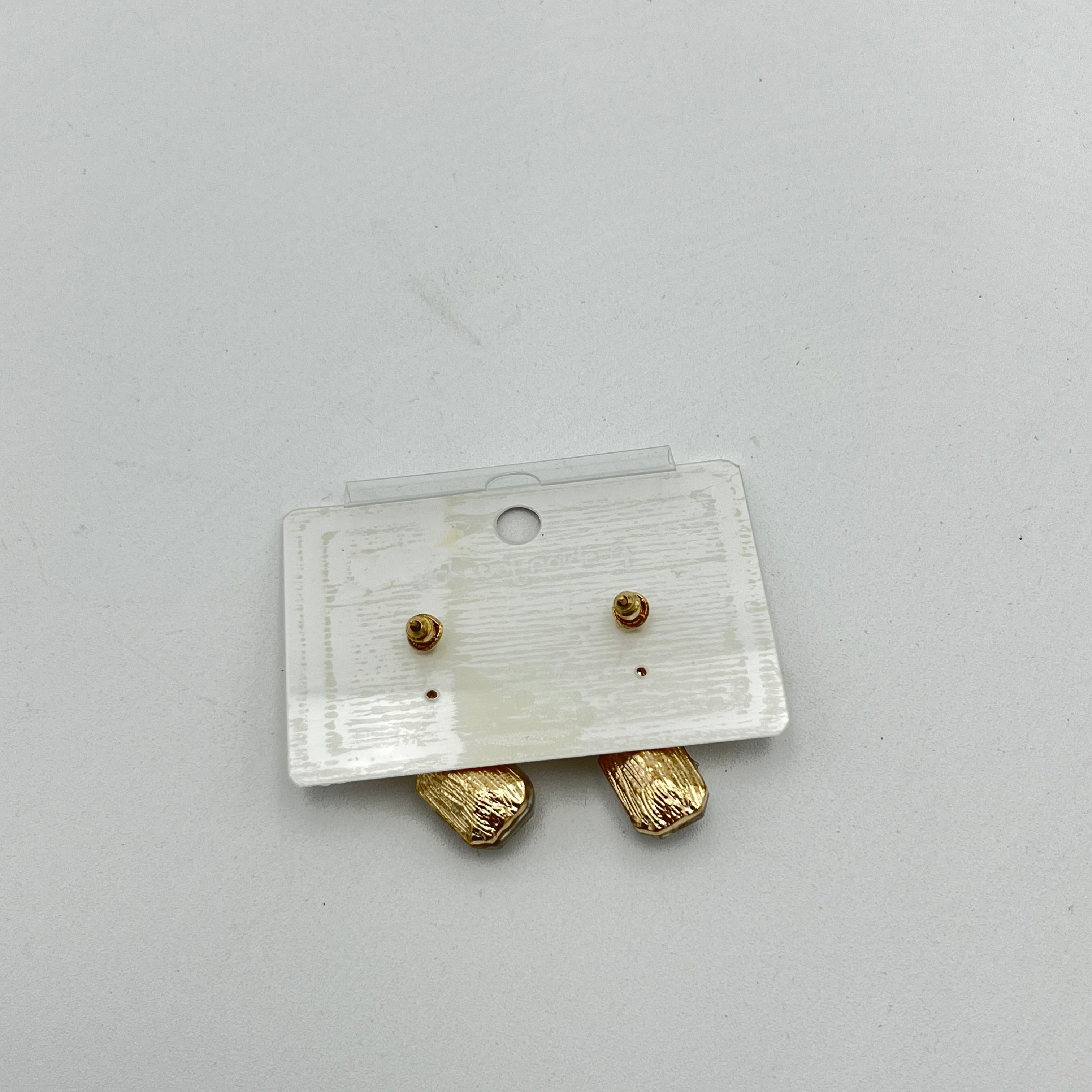 Arete Dorado A3 - Paquete de 12 piezas 11.25 c/u