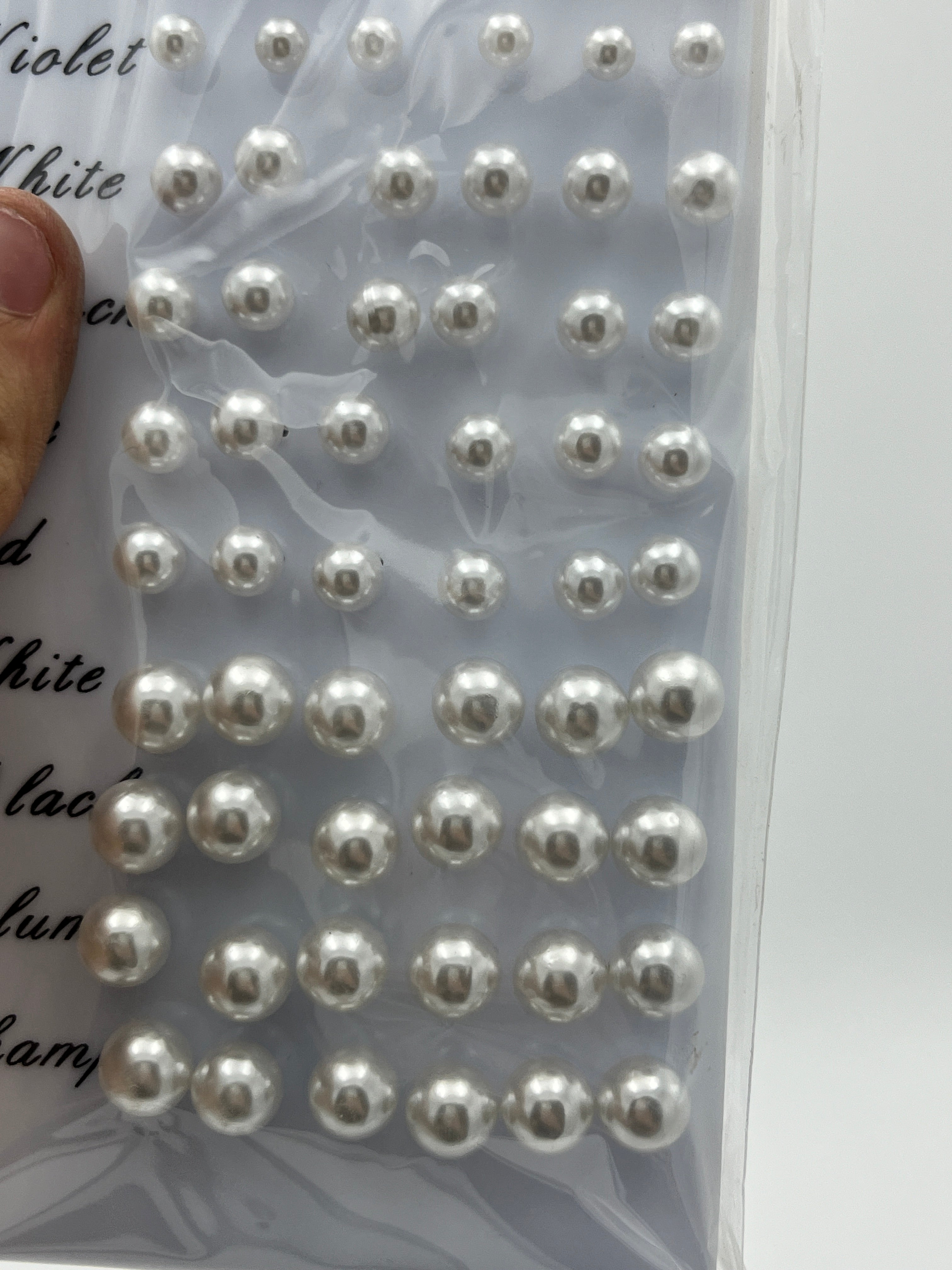 Broqueles perla tamaño variado - Paquete de 36 piezas 1.75 c/u