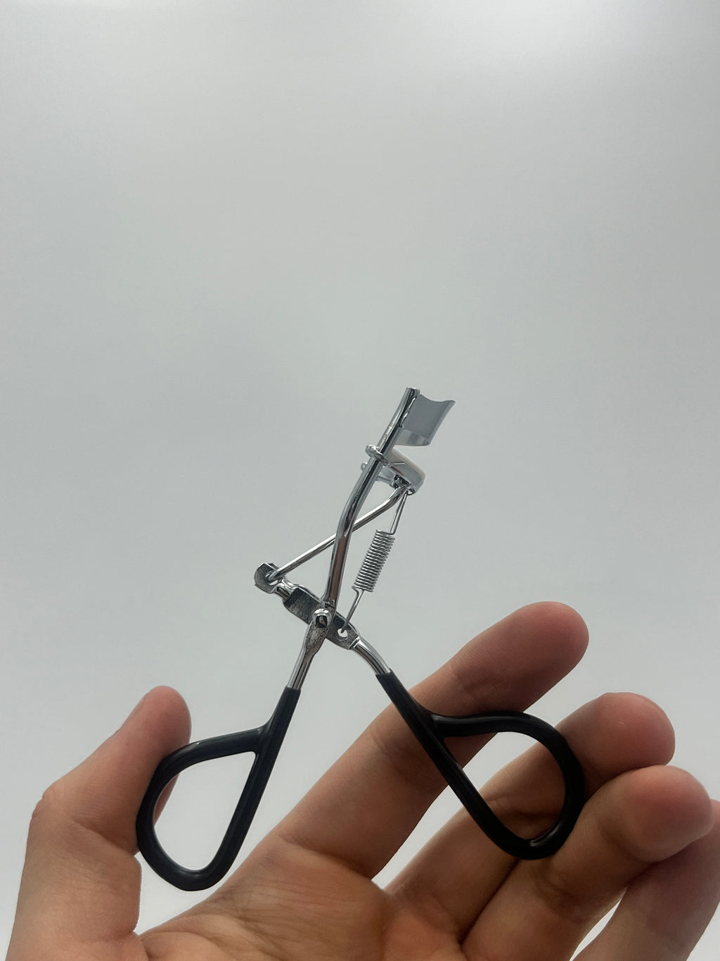 Rizador Metálico Negro Con Resorte - Paquete de 10 piezas 8.40 c/u