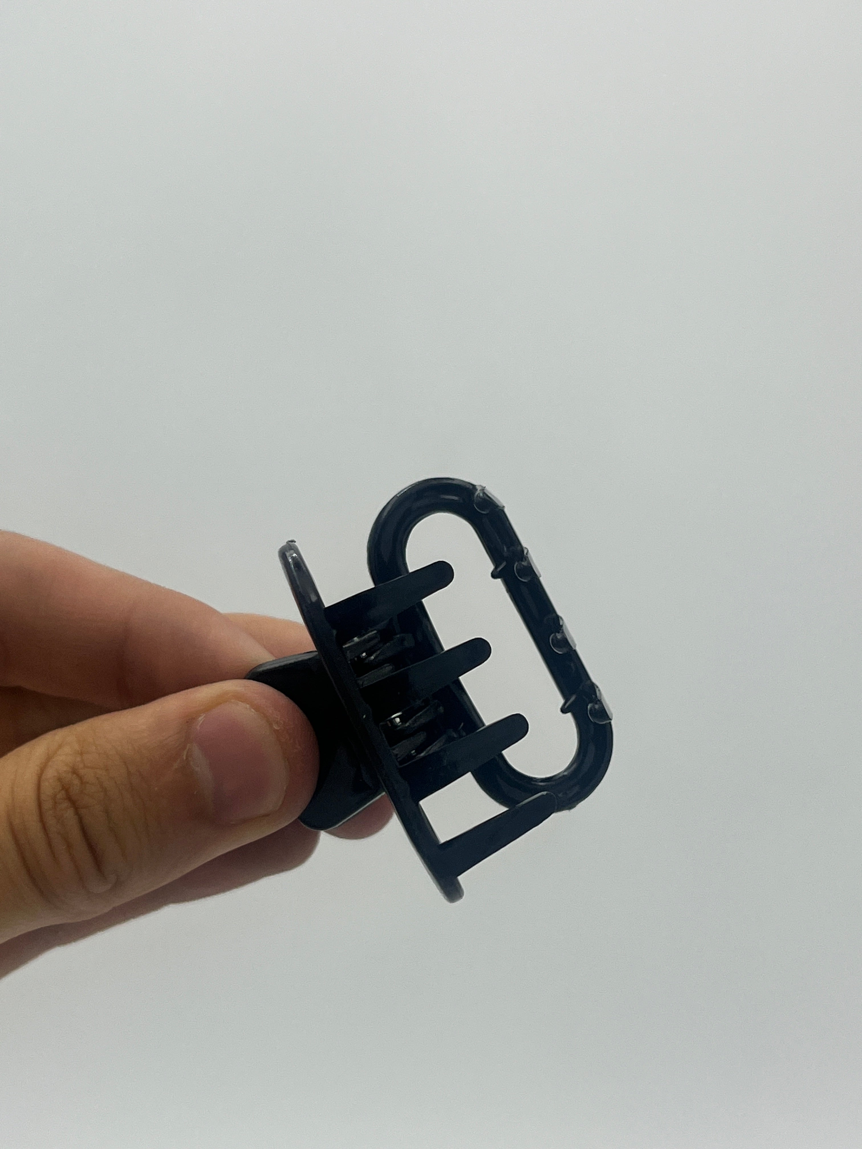 Pinza Chica Rectangular - Paquete de 12 piezas 2.58 c/u