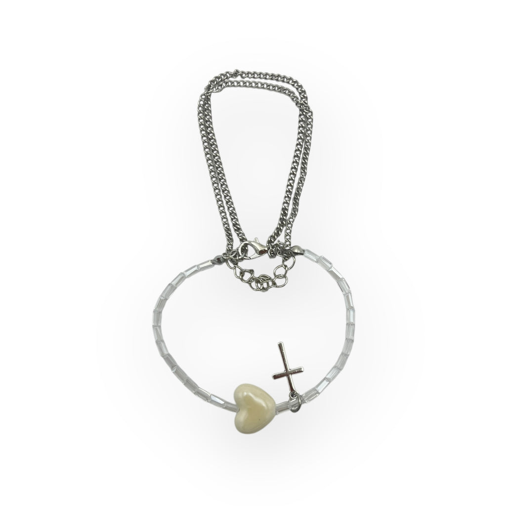 Pulsera Triple Plateada Corazón y Cruz - Paquete de 12 piezas 14.08 c/u